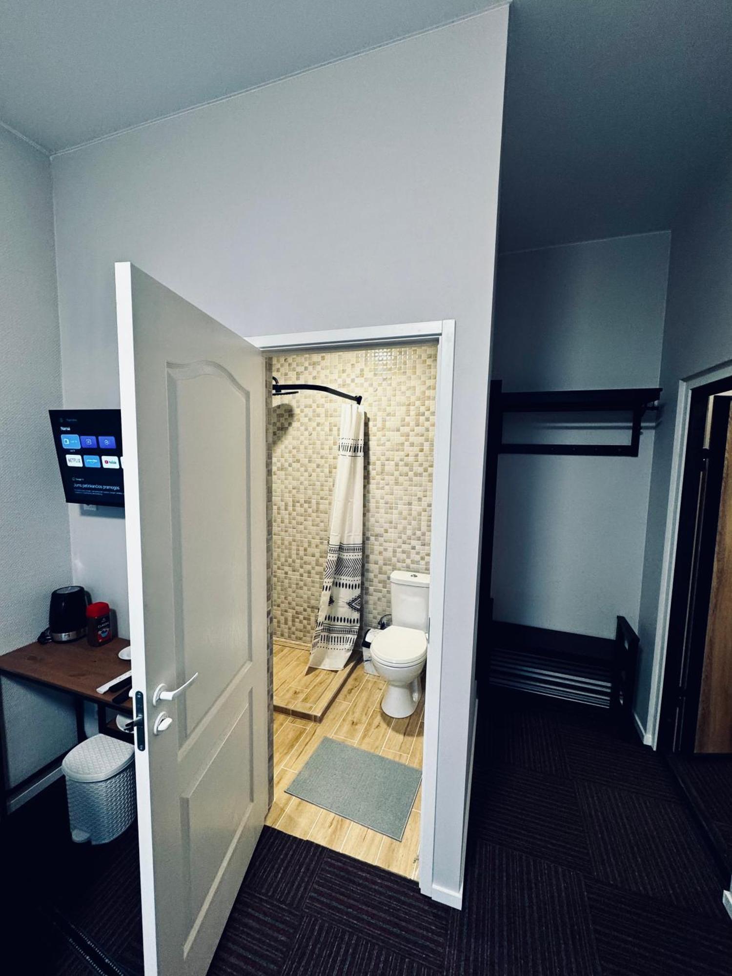 Aj Chocolate Vilnius Hotell Eksteriør bilde