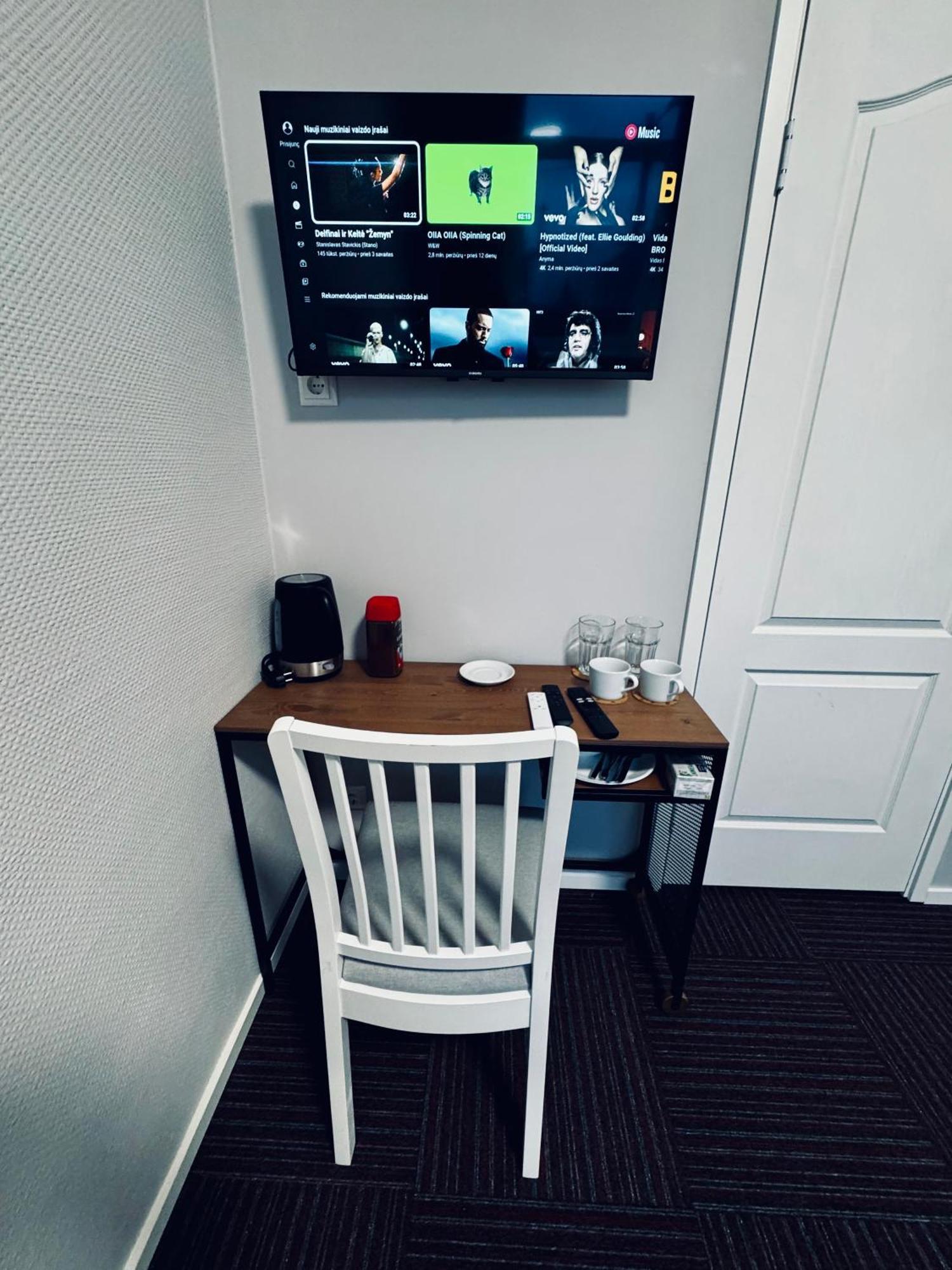 Aj Chocolate Vilnius Hotell Eksteriør bilde